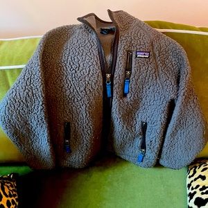 Boys Sz Small  7-8 Patagonia jacket coat grey fleece zip up